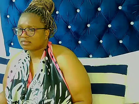 Cuddle Zee online show from April 1, 2026, 9:45 pm