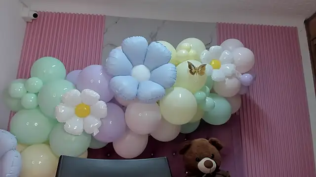 Mily17  online show from March 31, 2026, 11:23 am