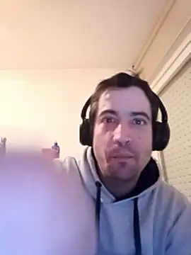 Snapshot of danyelC2 chatting on April 3, 2026, 11:22 pm danyelC2 online show from April 3, 2026, 11:22 pm