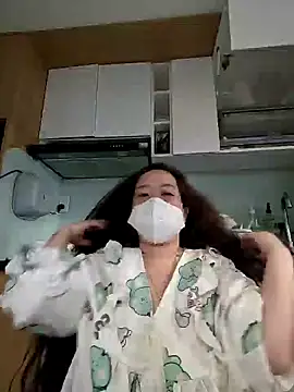 Swee-x1 online show from March 1, 2026, 8:25 am