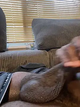 MidwestMandingo9 online show from April 14, 2026, 7:08 pm