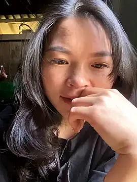 Annhiene online show from March 3, 2026, 3:57 am