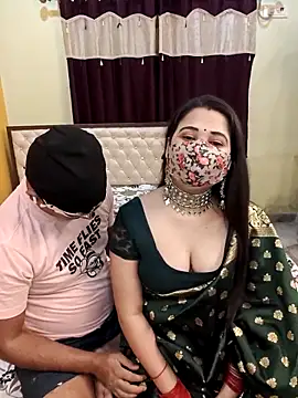 MONAJI HOT online show from May 8, 2026, 5:28 pm