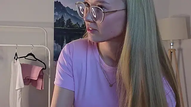 RethaSteimer online show from March 3, 2026, 10:44 am