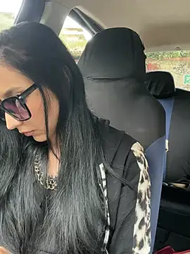 anamaria04 online show from April 2, 2026, 2:13 pm