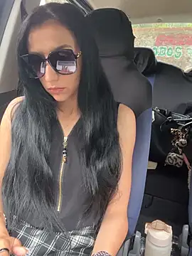 anamaria04 online show from April 13, 2026, 1:15 pm