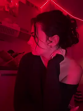 Claraaaaa06 online show from March 10, 2026, 8:02 pm