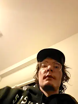 KinkyKittyBoy online show from May 13, 2026, 4:41 am