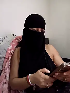 Snapshot of Hayat-zahri chatting on March 2, 2026, 3:07 am Hayat-zahri online show from March 2, 2026, 3:07 am