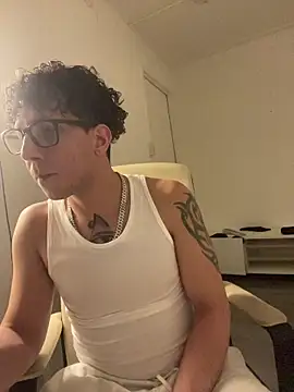 Snapshot of TitanNoir chatting on March 4, 2026, 9:00 pm TitanNoir online show from March 4, 2026, 9:00 pm