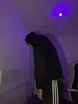 Snapshot of TitanNoir chatting on March 27, 2026, 8:32 pm TitanNoir online show from March 27, 2026, 8:32 pm