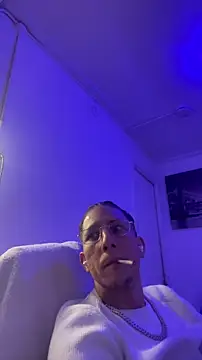 Snapshot of TitanNoir chatting on April 21, 2026, 11:33 pm TitanNoir online show from April 21, 2026, 11:33 pm