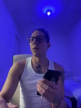 Snapshot of TitanNoir chatting on March 13, 2026, 11:32 pm TitanNoir online show from March 13, 2026, 11:32 pm