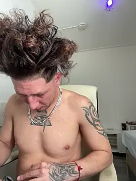 Snapshot of TitanNoir chatting on March 27, 2026, 8:26 am TitanNoir online show from March 27, 2026, 8:26 am