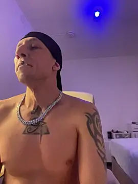 Snapshot of TitanNoir chatting on March 25, 2026, 8:41 pm TitanNoir online show from March 25, 2026, 8:41 pm