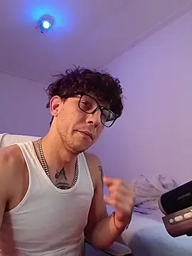 Snapshot of TitanNoir chatting on March 21, 2026, 9:14 am TitanNoir online show from March 21, 2026, 9:14 am