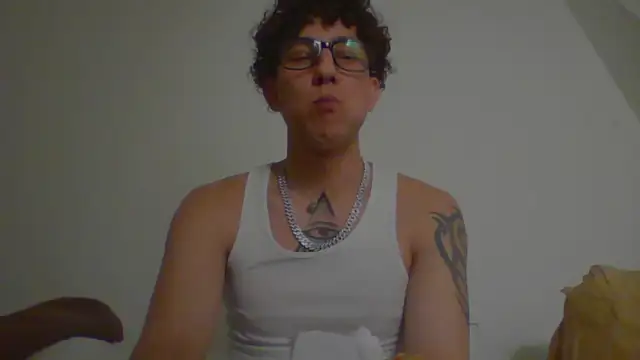 Snapshot of TitanNoir chatting on March 7, 2026, 1:45 am TitanNoir online show from March 7, 2026, 1:45 am