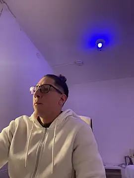 Snapshot of TitanNoir chatting on March 23, 2026, 11:04 pm TitanNoir online show from March 23, 2026, 11:04 pm