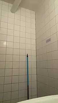 Snapshot of TitanNoir chatting on April 11, 2026, 9:51 pm TitanNoir online show from April 11, 2026, 9:51 pm