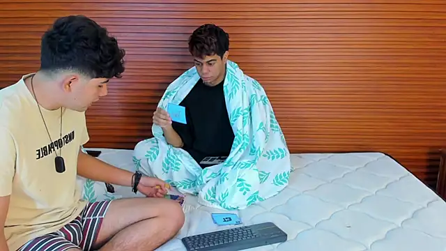 Snapshot of peakk_twiinns chatting on April 1, 2026, 1:41 pm peakk twiinns online show from April 1, 2026, 1:41 pm