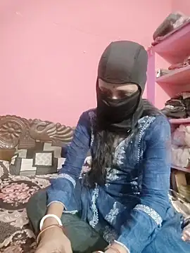 Couple hot999 online show from March 9, 2026, 7:17 pm