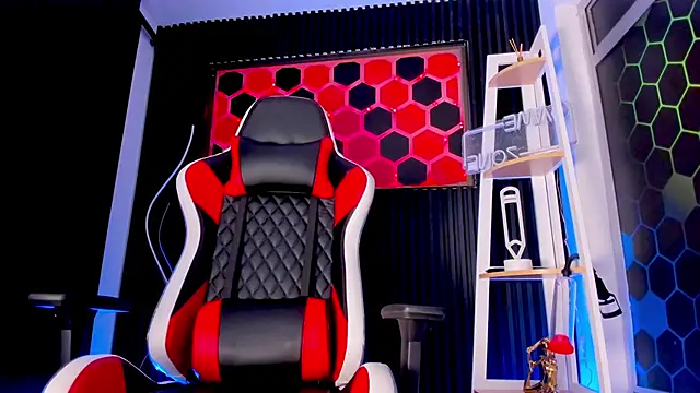 Max Hader  online show from March 20, 2026, 4:24 am