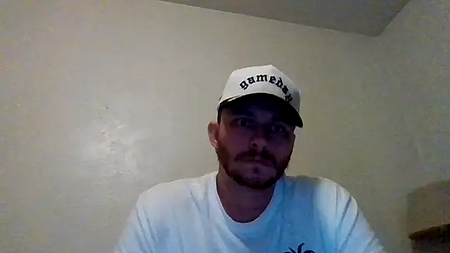Snapshot of TallHungandCloudy69 chatting on March 21, 2026, 6:47 am TallHungandCloudy69 online show from March 21, 2026, 6:47 am