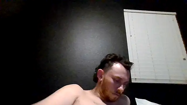 Snapshot of TallHungandCloudy69 chatting on May 26, 2026, 6:33 am TallHungandCloudy69 online show from May 26, 2026, 6:33 am