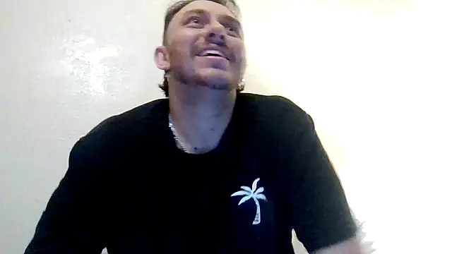 Snapshot of TallHungandCloudy69 chatting on March 6, 2026, 2:01 pm TallHungandCloudy69 online show from March 6, 2026, 2:01 pm