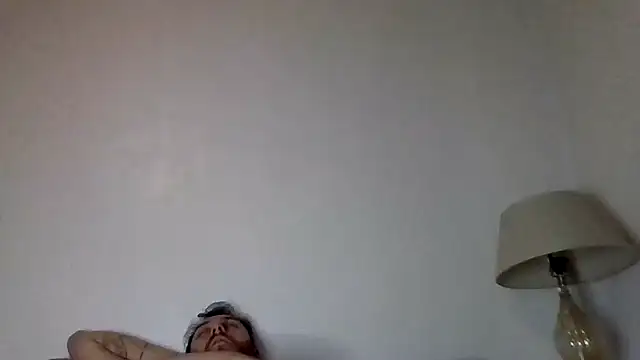 Snapshot of TallHungandCloudy69 chatting on April 2, 2026, 2:08 am TallHungandCloudy69 online show from April 2, 2026, 2:08 am