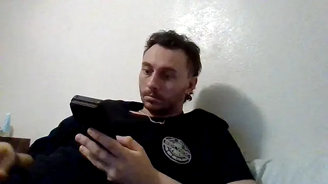 Snapshot of TallHungandCloudy69 chatting on March 12, 2026, 8:29 am TallHungandCloudy69 online show from March 12, 2026, 8:29 am