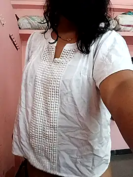 Miss-Dolly07 online show from March 29, 2026, 5:31 am