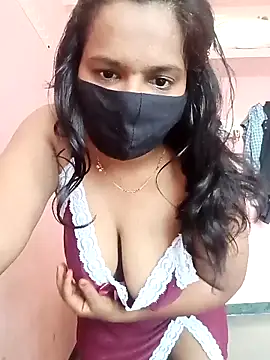 Miss-Dolly07 online show from May 18, 2026, 6:07 am