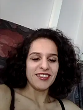 MissElen online show from March 9, 2026, 1:03 pm