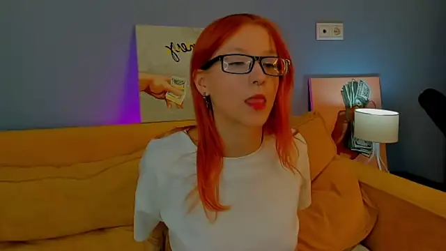 Emma Dusk online show from March 5, 2026, 5:04 am