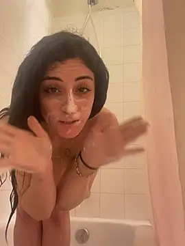 Snapshot of Mariyyumyums chatting on March 2, 2026, 8:05 pm Mariyyumyums online show from March 2, 2026, 8:05 pm