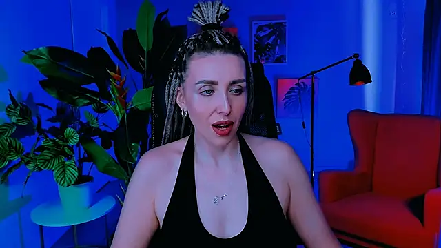 MonicaRiley online show from May 17, 2026, 1:33 pm