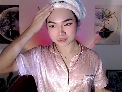rainexox1 online show from May 11, 2026, 6:05 pm