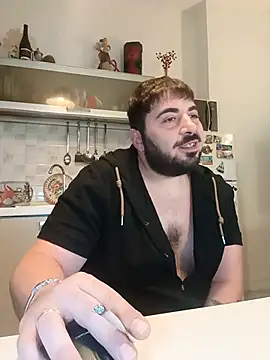 bear skinny online show from June 10, 2026, 3:57 pm