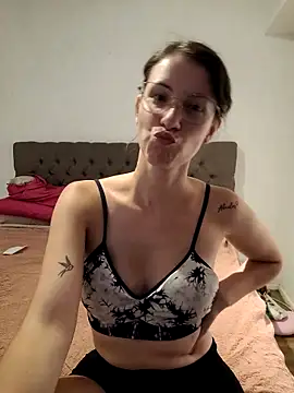 Snapshot of Goddesslulitaa chatting on March 16, 2026, 11:47 am Goddesslulitaa online show from March 16, 2026, 11:47 am