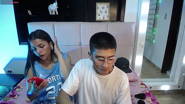  chloe 1 online show from April 14, 2026, 3:11 am