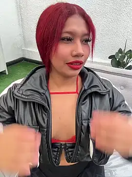 Snapshot of Cherry_Charlottee chatting on May 21, 2026, 7:44 pm Cherry Charlottee online show from May 21, 2026, 7:44 pm