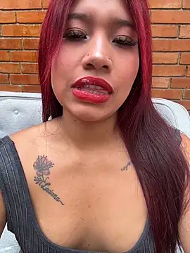 Snapshot of Cherry_Charlottee chatting on May 5, 2026, 6:55 pm Cherry Charlottee online show from May 5, 2026, 6:55 pm