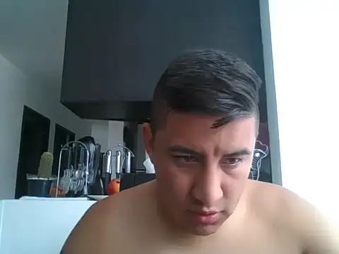 Snapshot of Sneyd10 chatting on March 4, 2026, 2:36 pm Sneyd10 online show from March 4, 2026, 2:36 pm