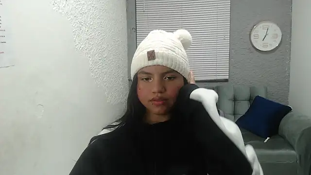 kimmyfuckass online show from April 18, 2026, 1:24 pm