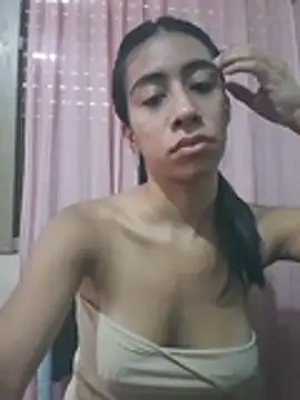 Snapshot of demi_05 chatting on March 5, 2026, 9:54 pm demi 05 online show from March 5, 2026, 9:54 pm