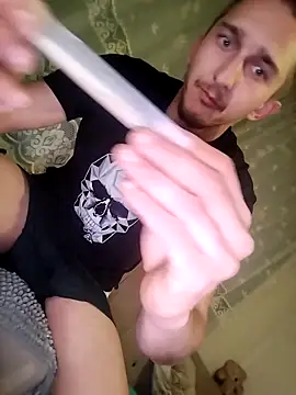 Snapshot of Mahmaze chatting on April 3, 2026, 11:22 pm Mahmaze online show from April 3, 2026, 11:22 pm