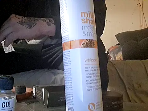 Snapshot of AWolf92 chatting on April 2, 2026, 10:16 pm AWolf92 online show from April 2, 2026, 10:16 pm