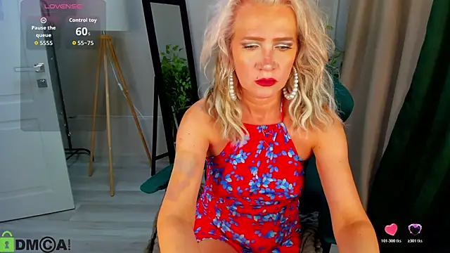 Snapshot of Ledi_Luna chatting on June 12, 2026, 8:34 am Ledi Luna online show from June 12, 2026, 8:34 am