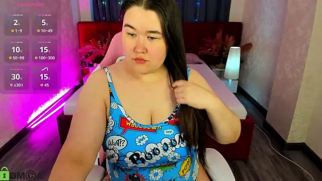 Miss Triss online show from May 17, 2026, 8:03 am